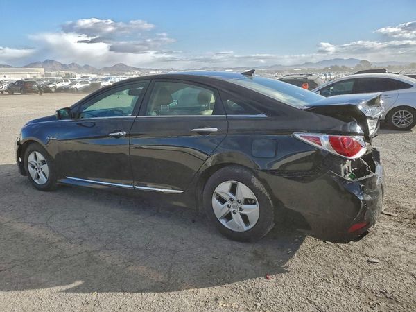 2012 HYUNDAI SONATA Middle level