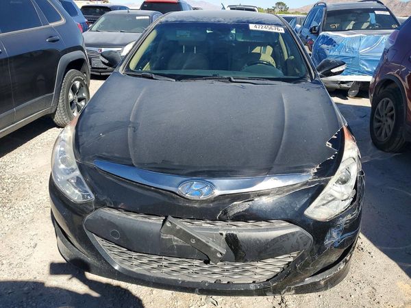 2012 HYUNDAI SONATA Middle level