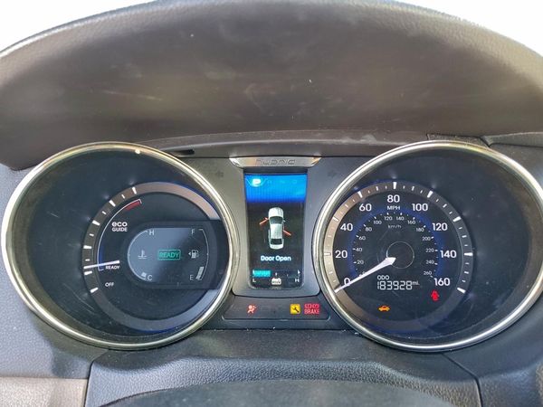 2012 HYUNDAI SONATA Middle level