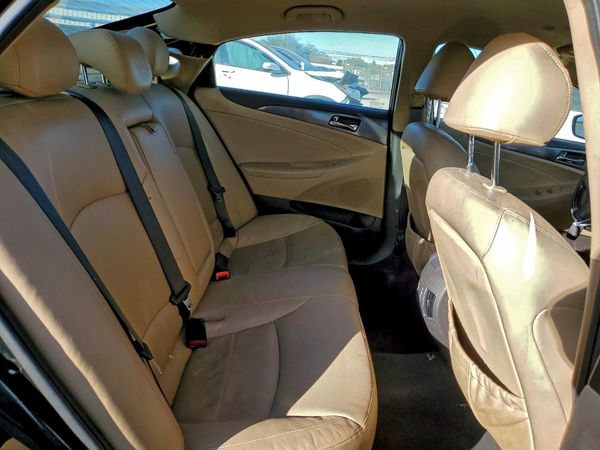 2012 HYUNDAI SONATA Middle level