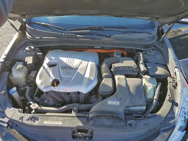 2012 HYUNDAI SONATA Middle level