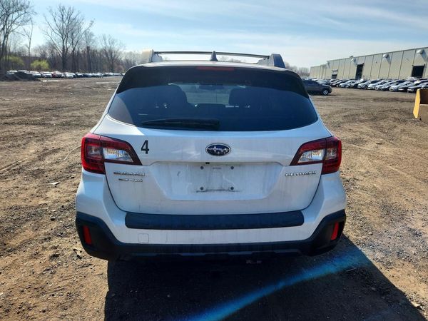 2018 SUBARU OUTBACK