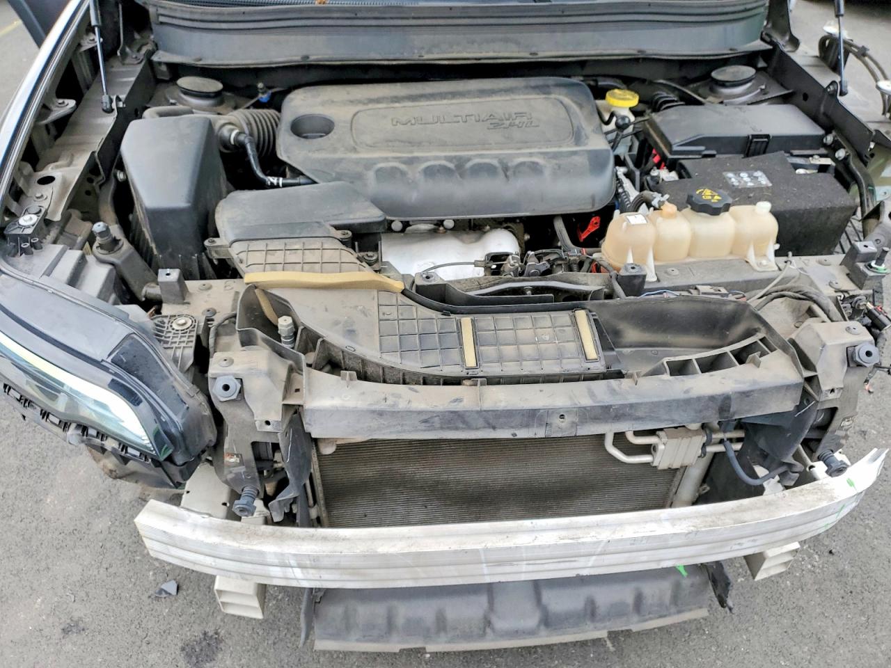 2019 JEEP CHEROKEE LATITUDE PLUS 4X4