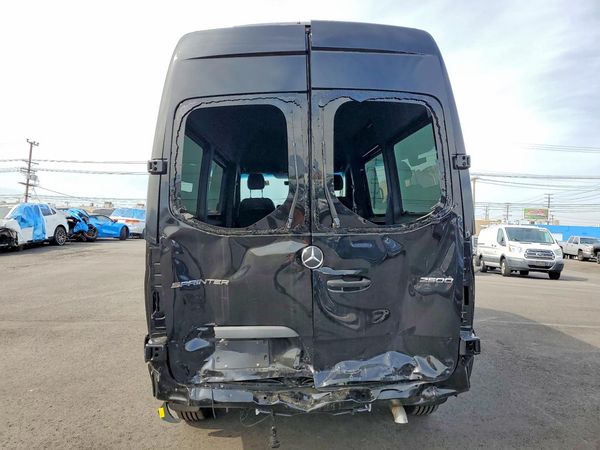2025 MERCEDES-BENZ SPRINTER