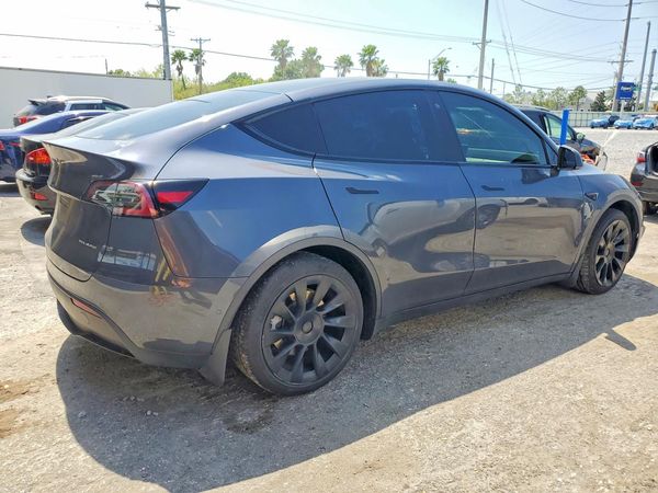 2020 TESLA MODEL Y