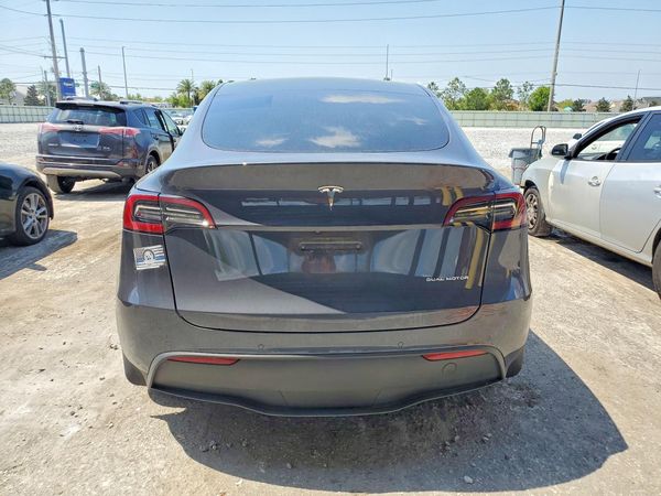 2020 TESLA MODEL Y
