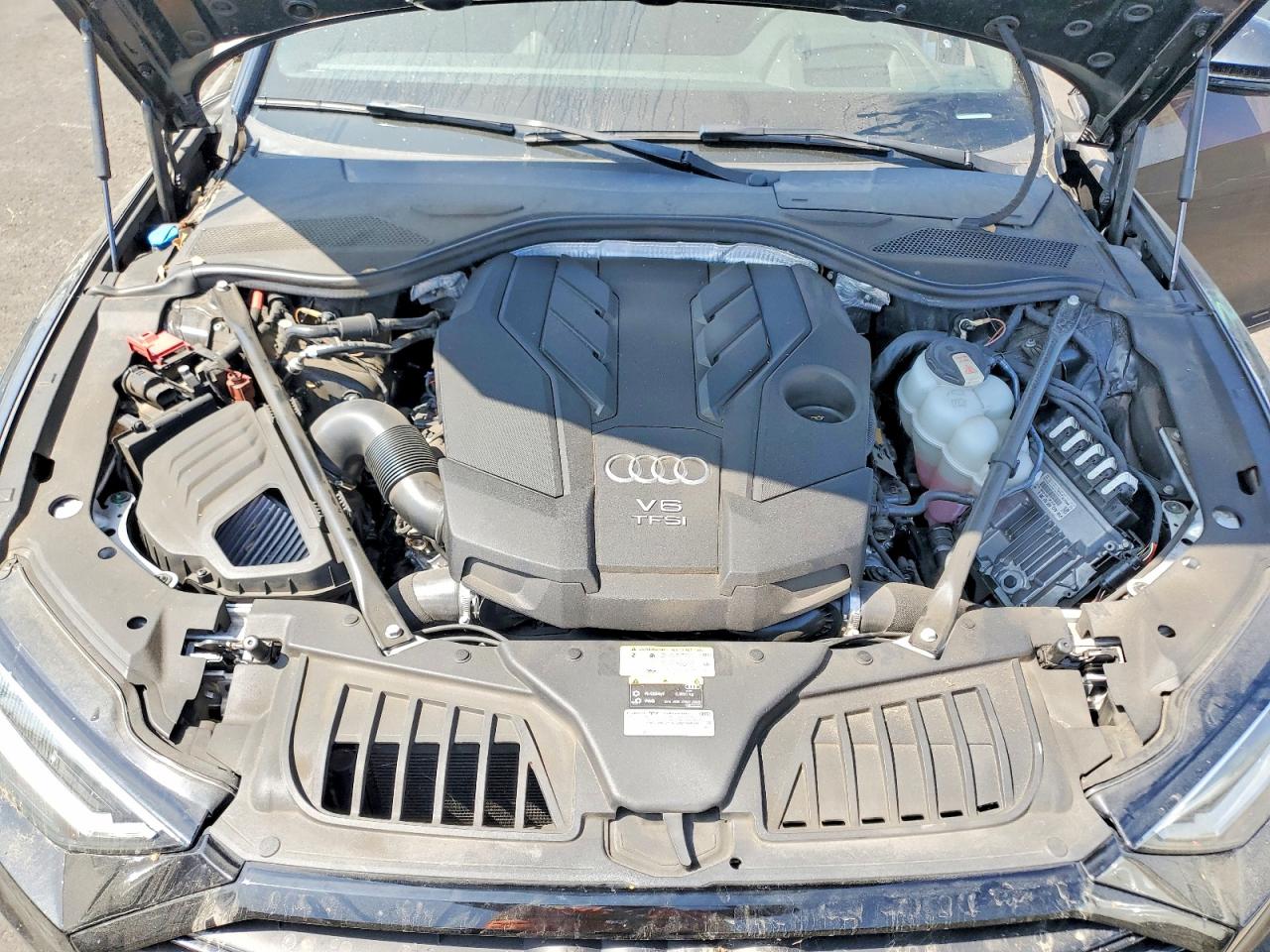 2021 AUDI A8
