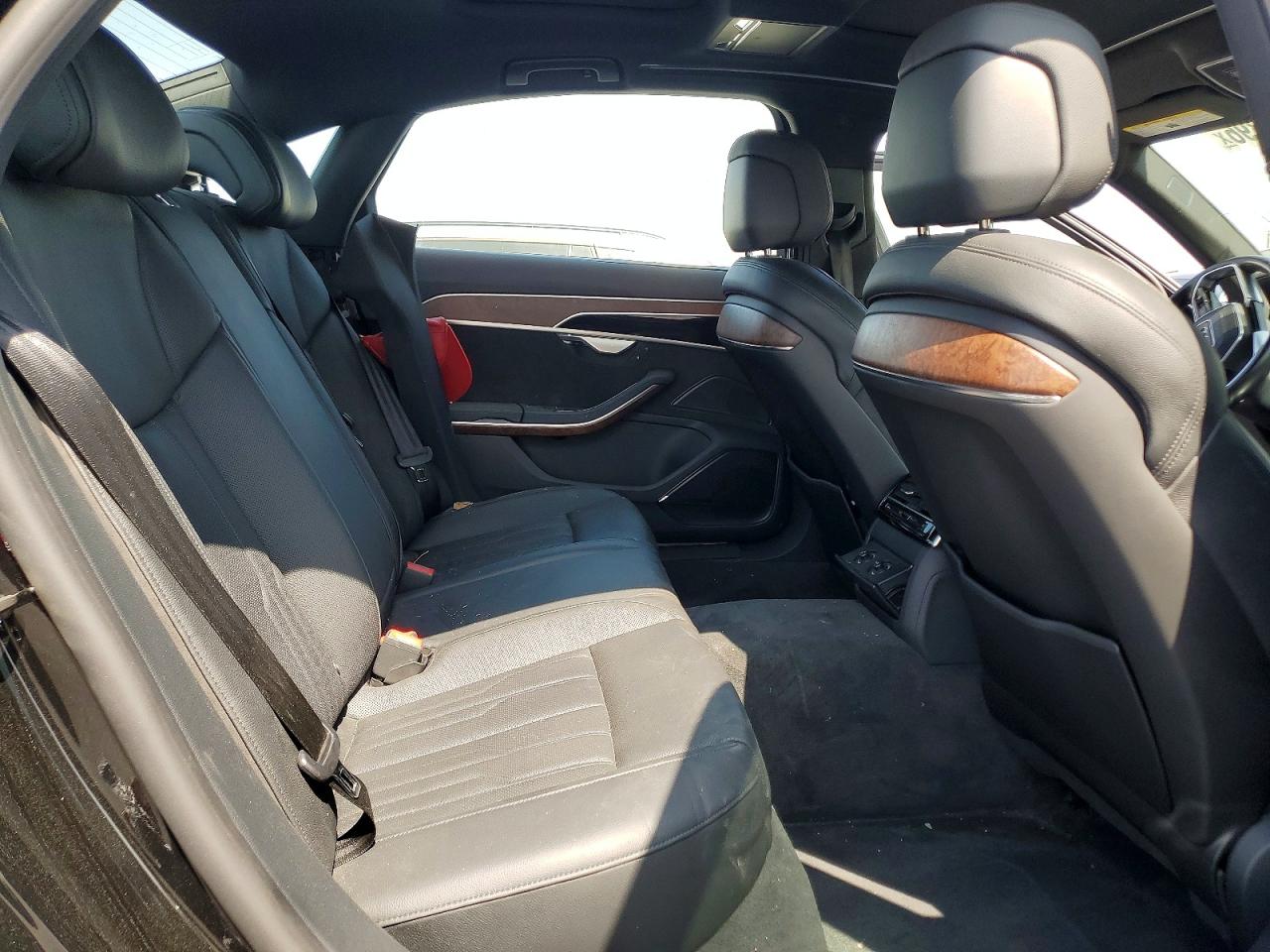 2021 AUDI A8