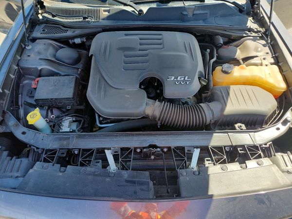 2018 DODGE CHALLENGER SXT — Engine bay
