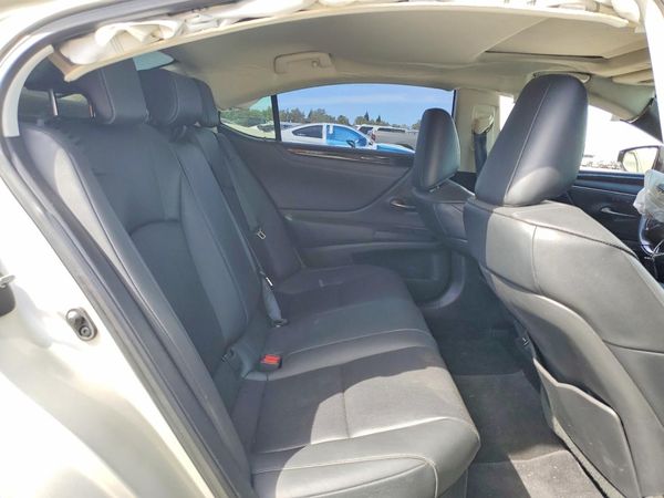 2020 LEXUS ES 300H