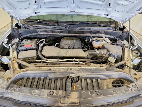 2023 CHEVROLET SILVERADO Work Truck — Engine bay