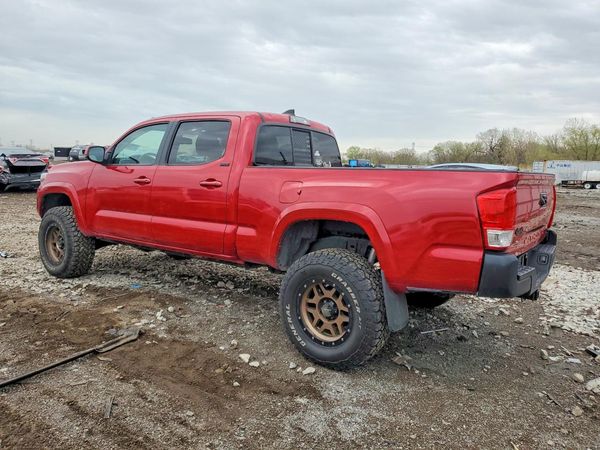 2017 TOYOTA TACOMA