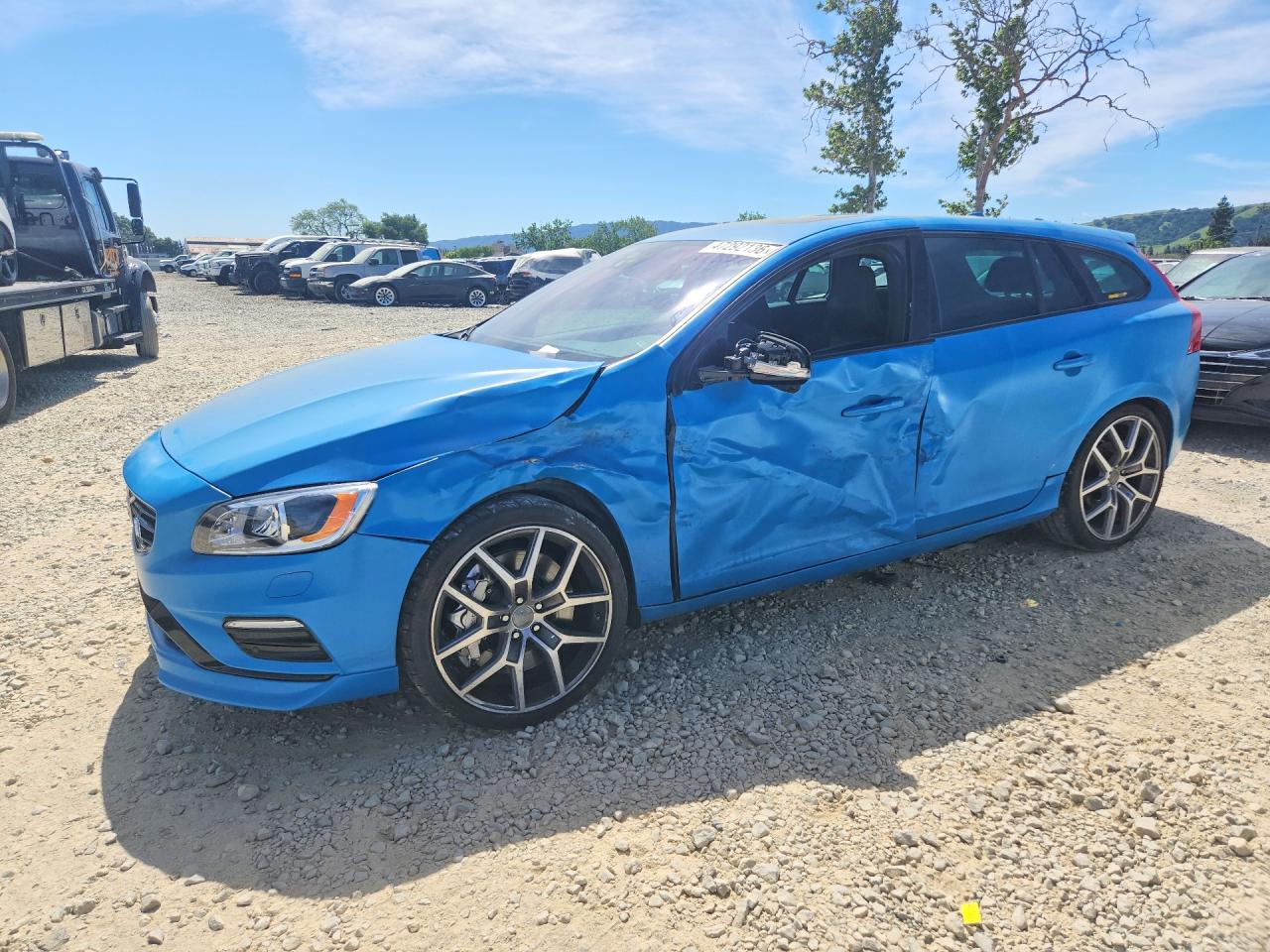 2015 VOLVO V60