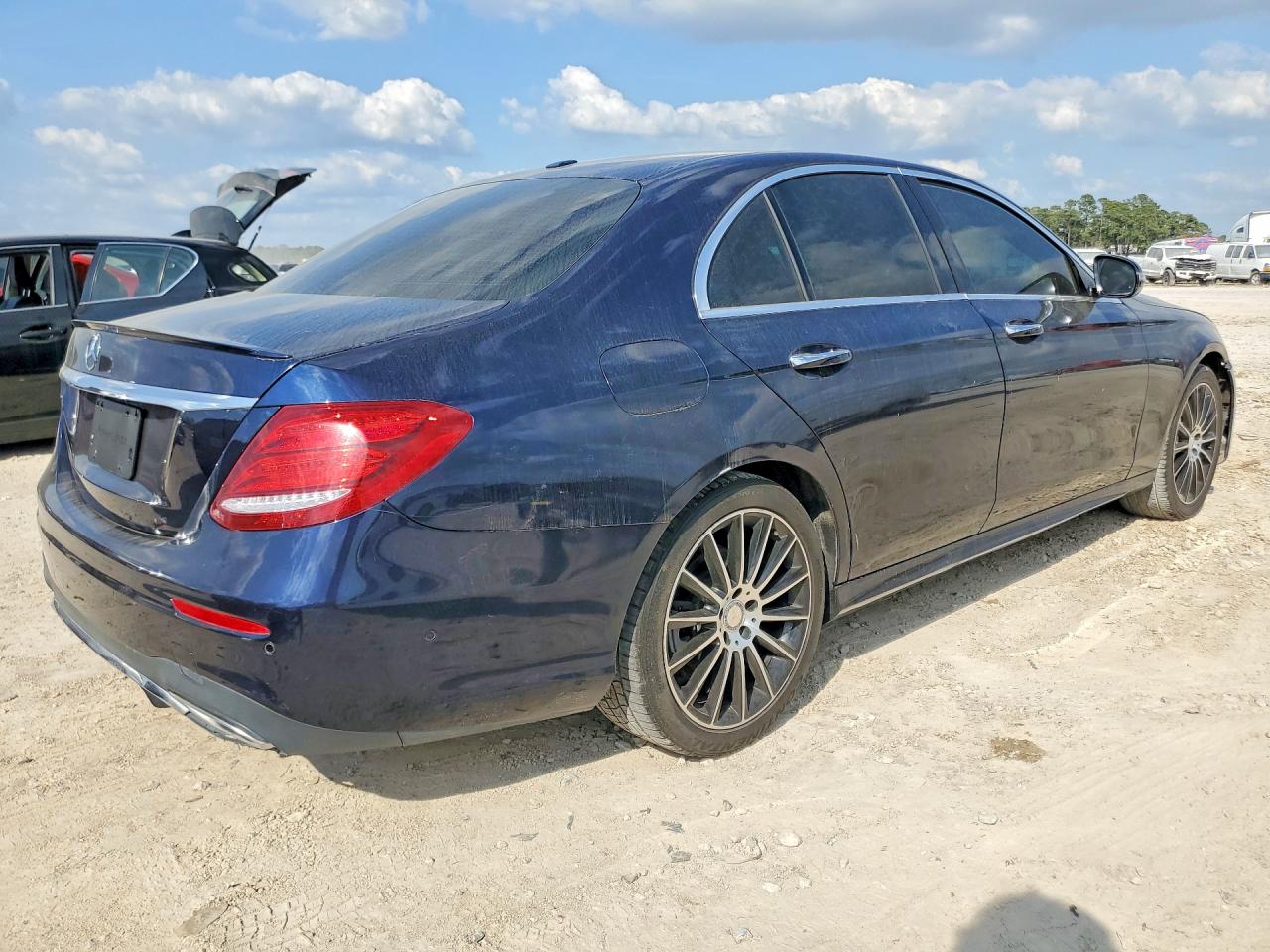 2017 MERCEDES-BENZ E E300-4M