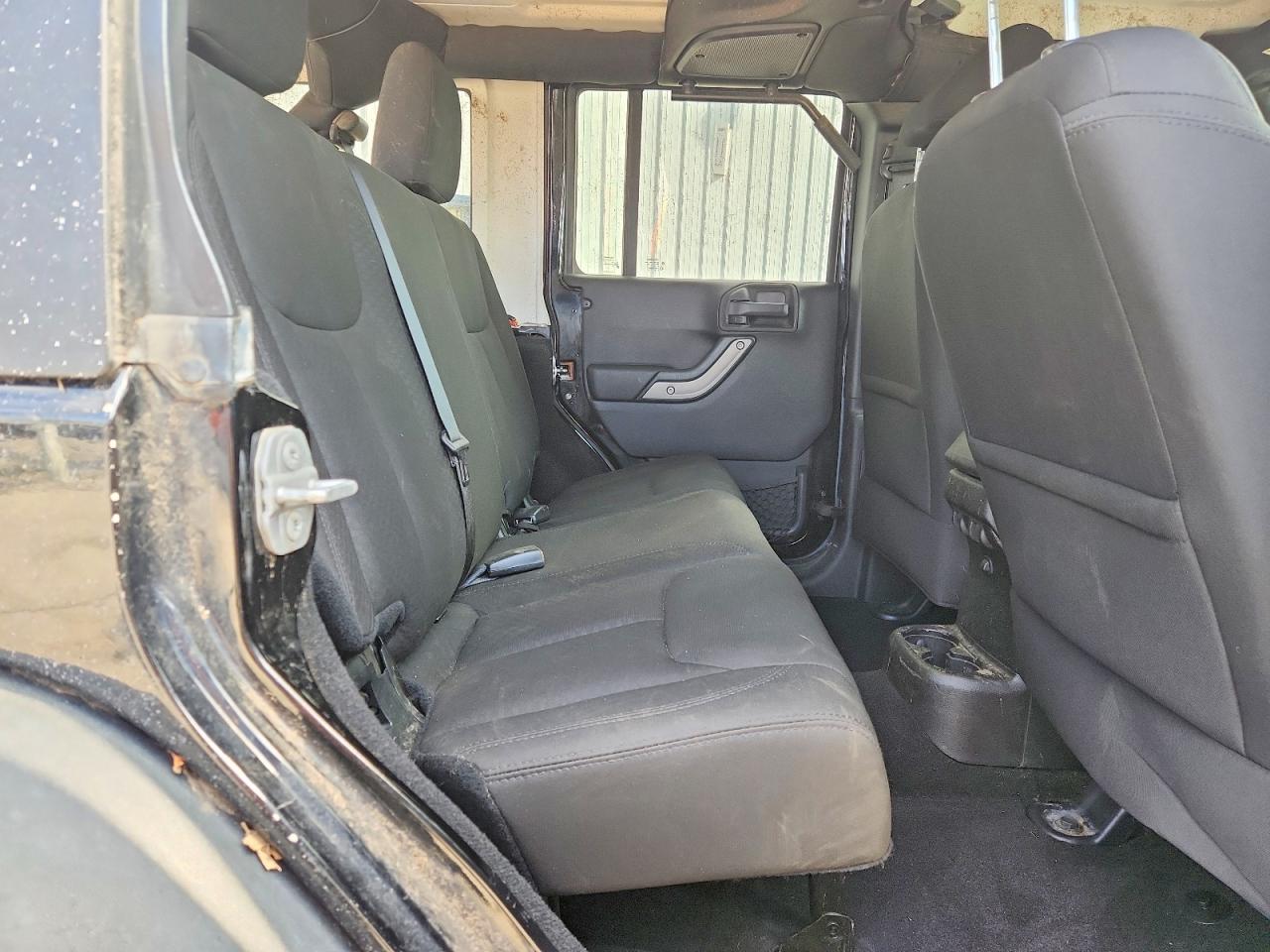 2015 JEEP WRANGLER UNLIMITED SPORT 4X4