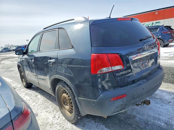 2013 KIA SORENTO Base / LX