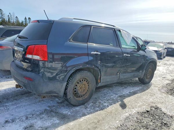 2013 KIA SORENTO Base / LX