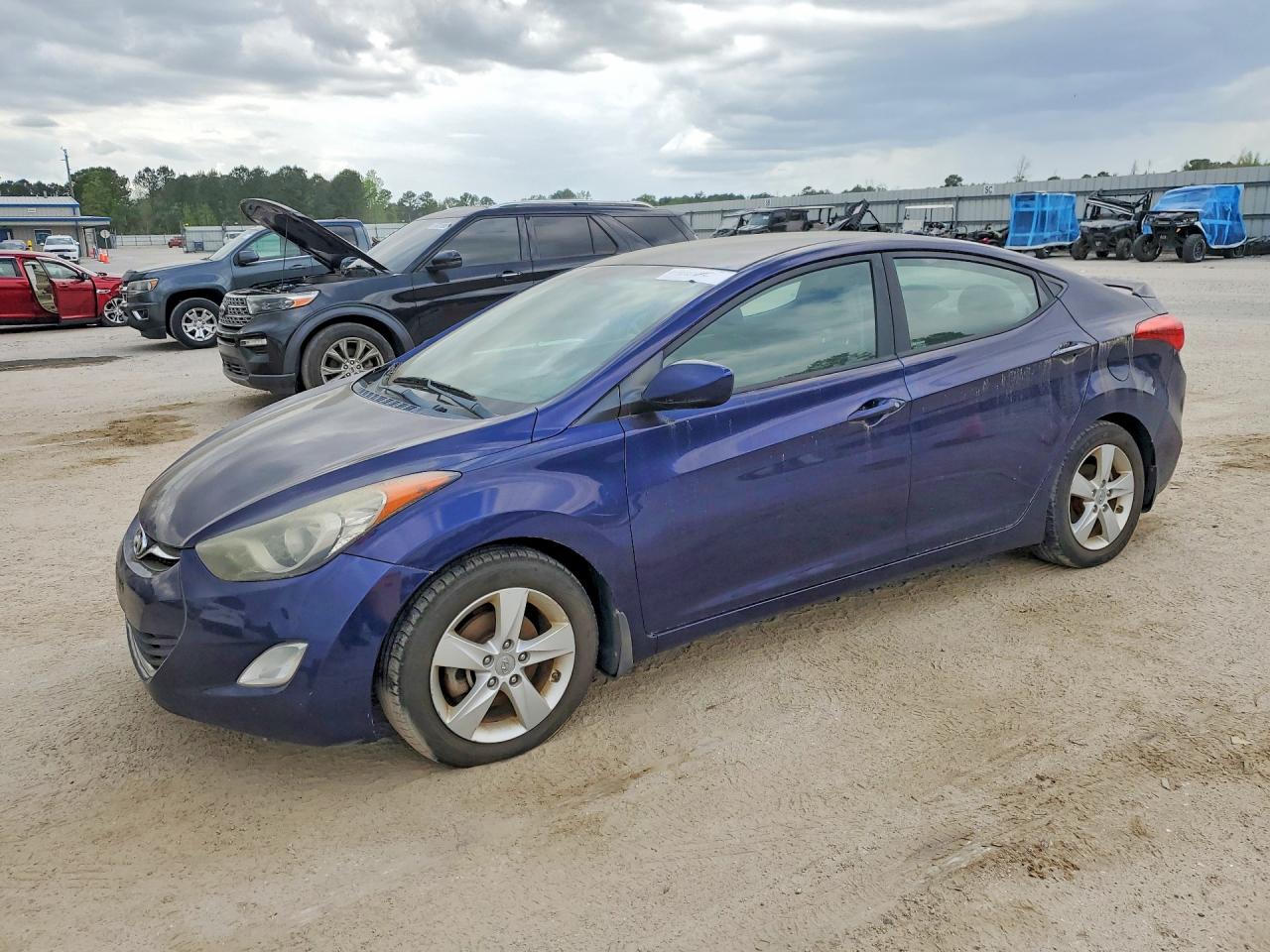 2013 HYUNDAI ELANTRA