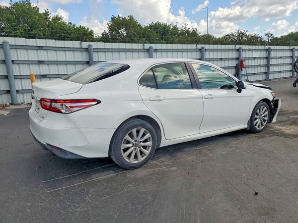 2018 TOYOTA CAMRY LE/SE/XLE/XSE