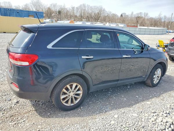 2017 KIA SORENTO L, LX