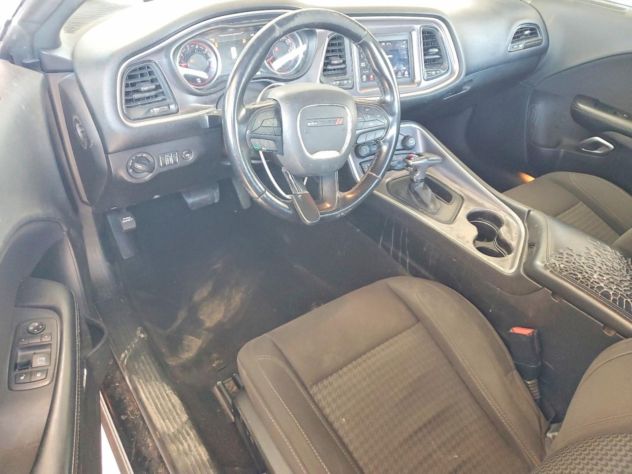 2019 DODGE CHALLENGER SXT