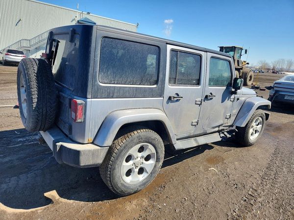 2013 JEEP WRANGLER Sahara