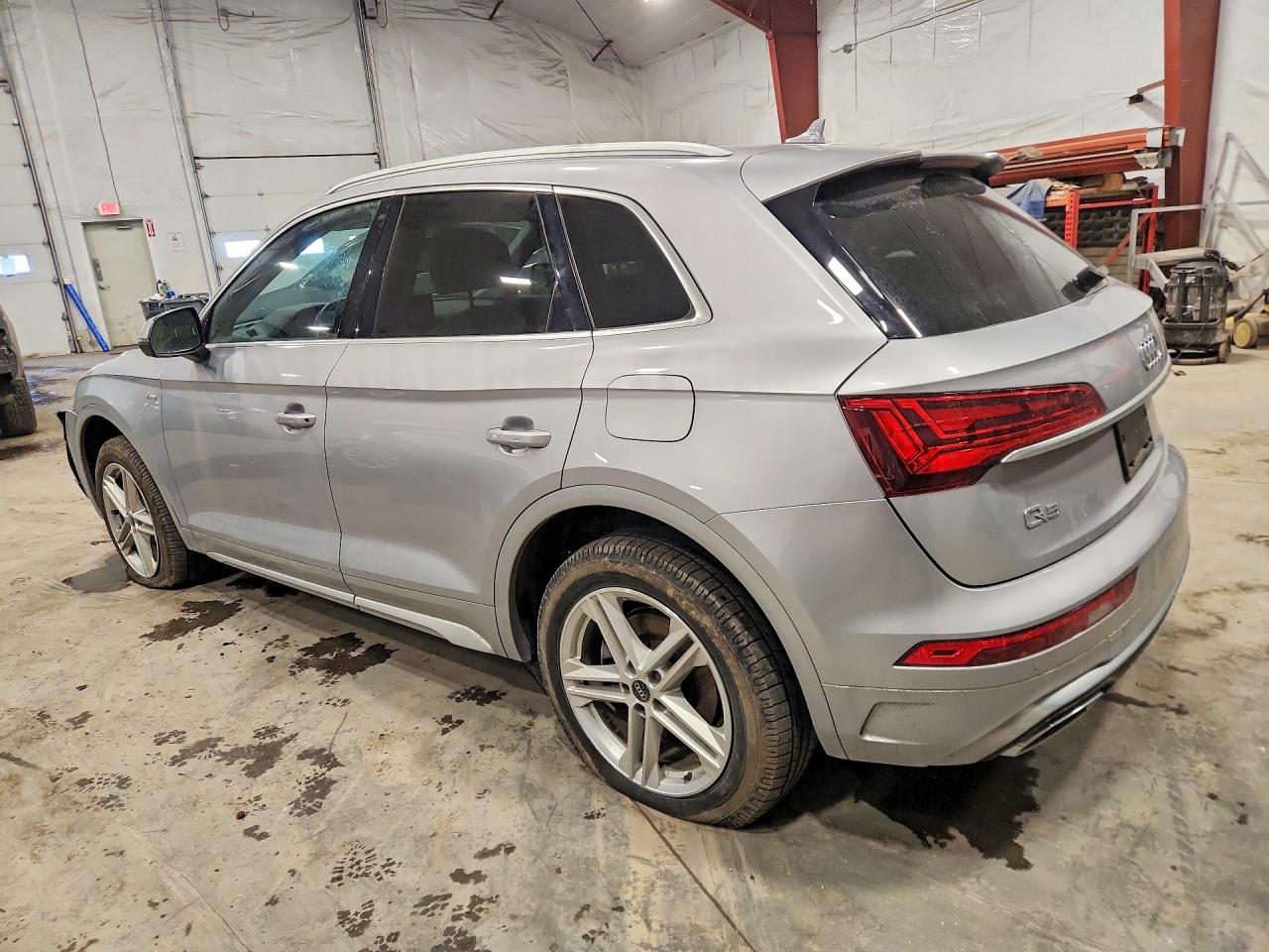 2021 AUDI Q5 E