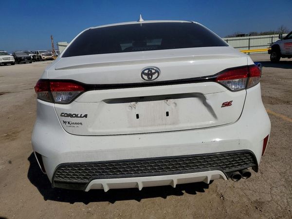 2022 TOYOTA COROLLA