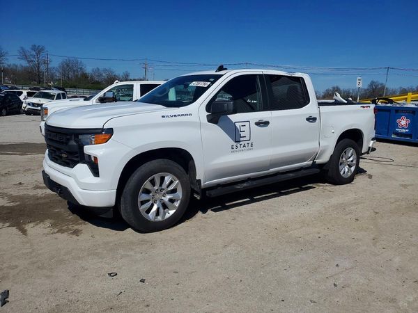 2024 CHEVROLET SILVERADO Custom