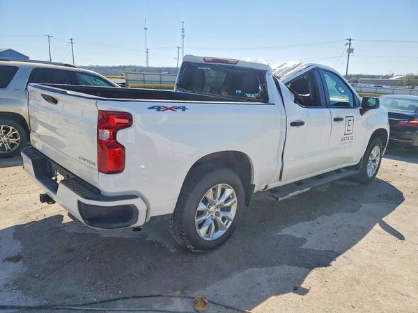 2024 CHEVROLET SILVERADO Custom