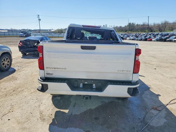 2024 CHEVROLET SILVERADO Custom