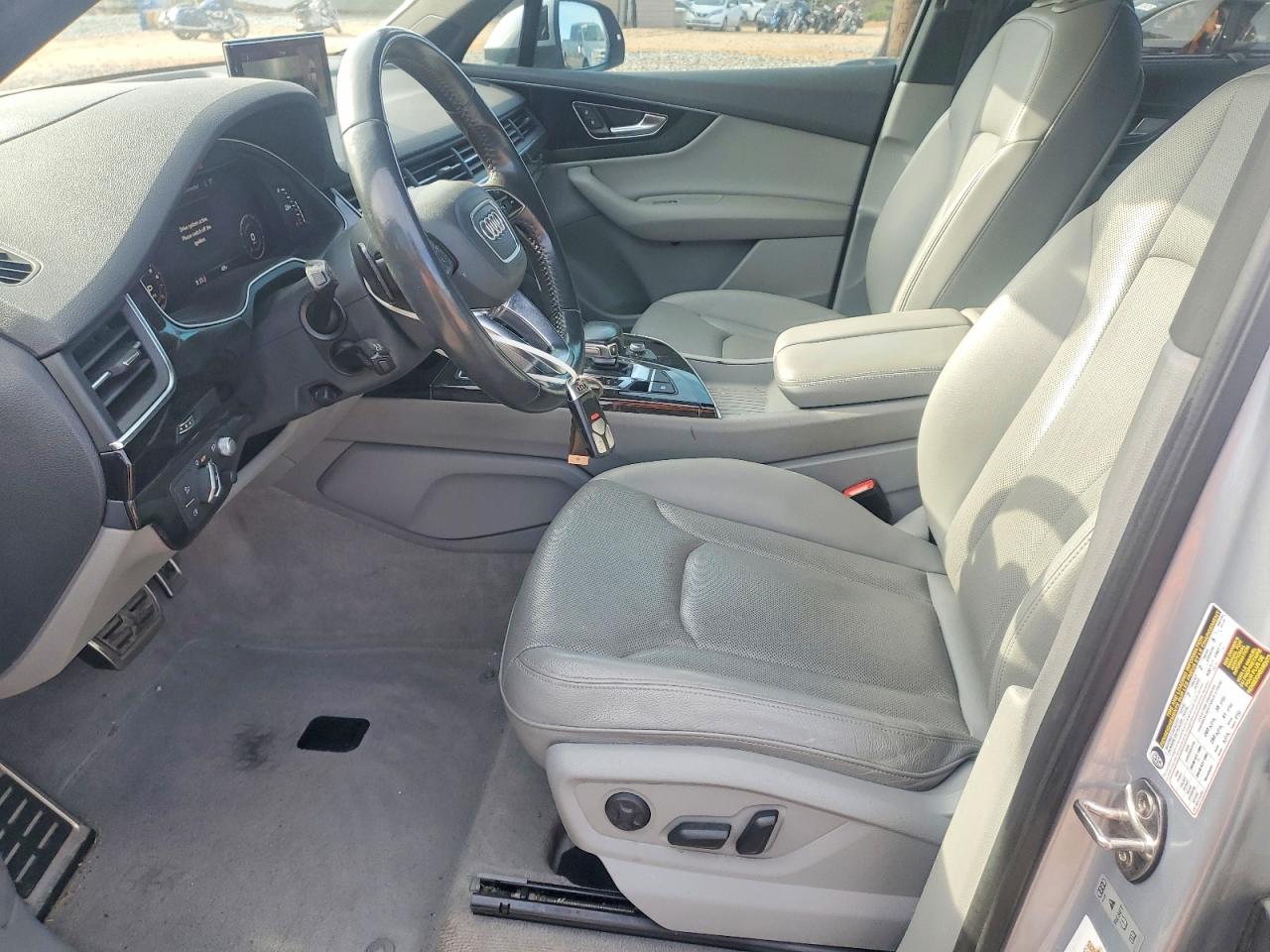 2018 AUDI Q7 quattro Prestige