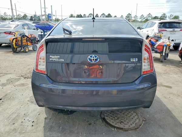 2014 TOYOTA PRIUS