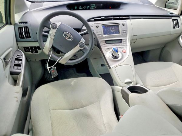 2014 TOYOTA PRIUS