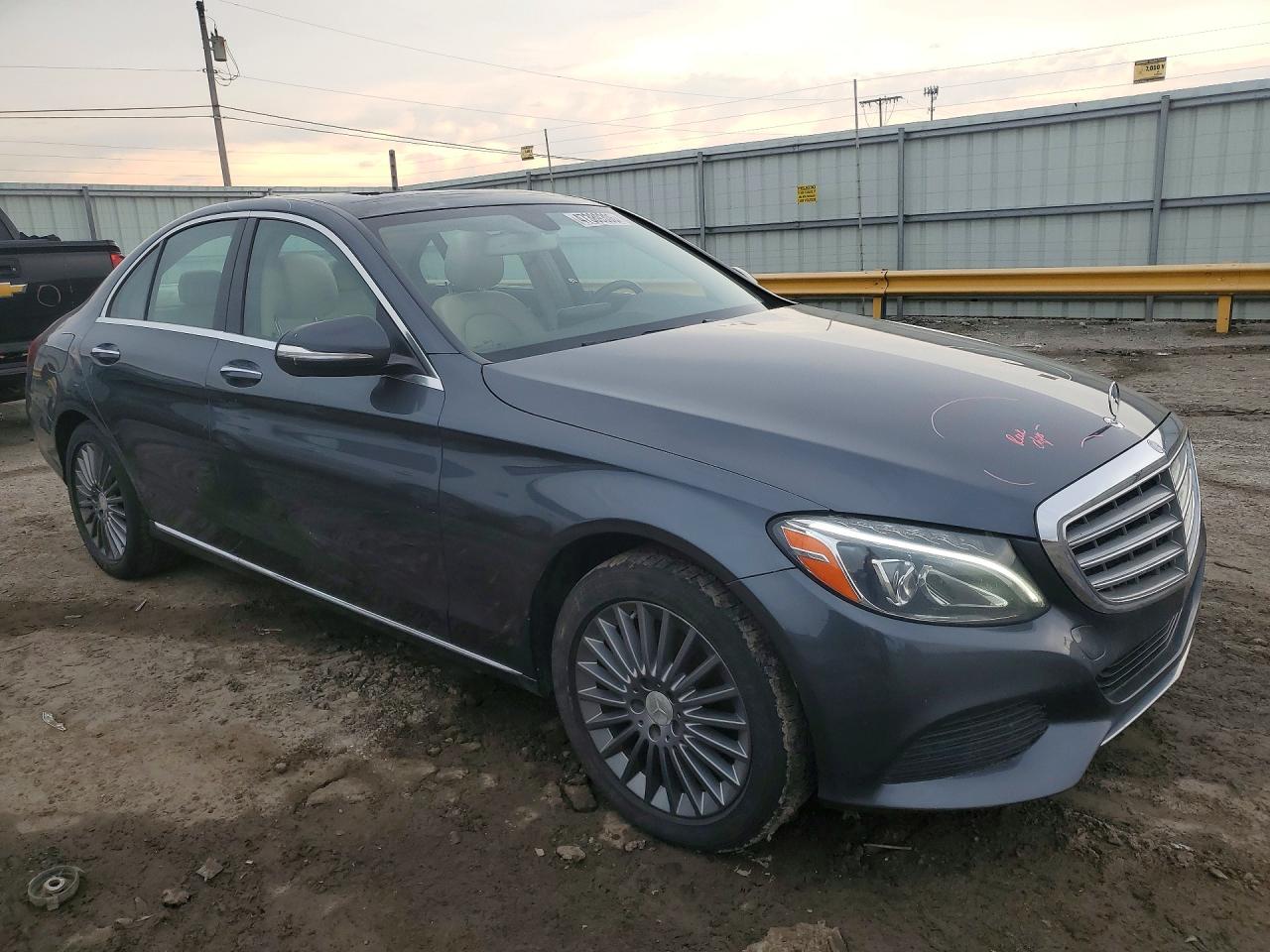 2015 MERCEDES-BENZ C 4-MATIC