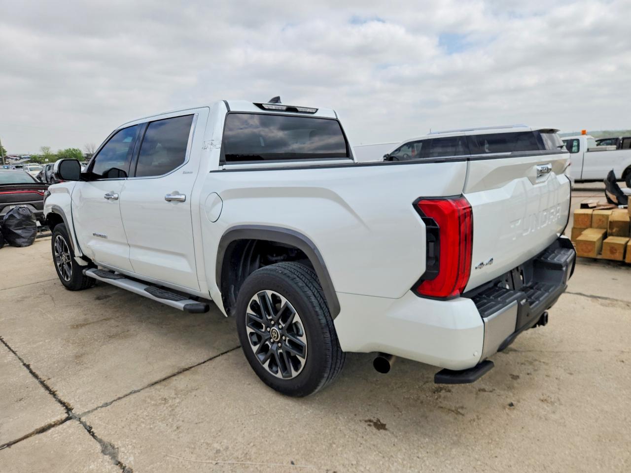 2023 TOYOTA TUNDRA Limited