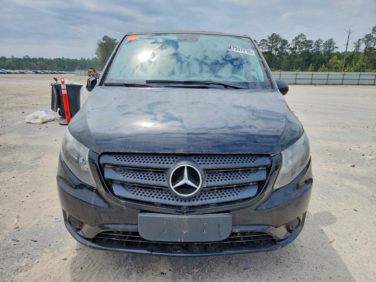 2018 MERCEDES-BENZ METRIS