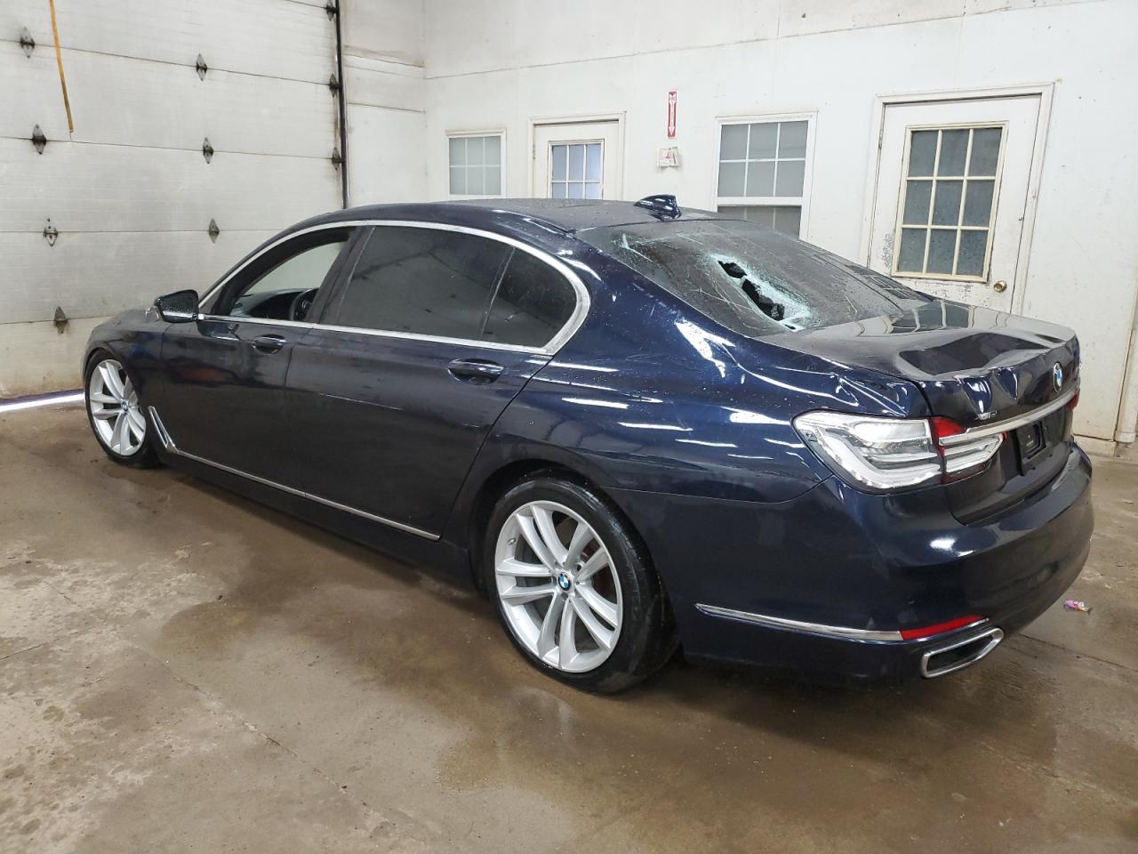 2018 BMW 750 xDrive