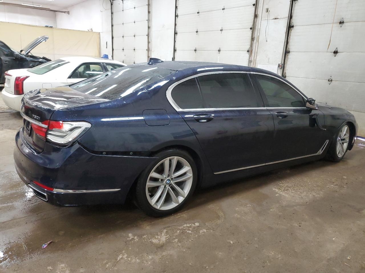2018 BMW 750 xDrive