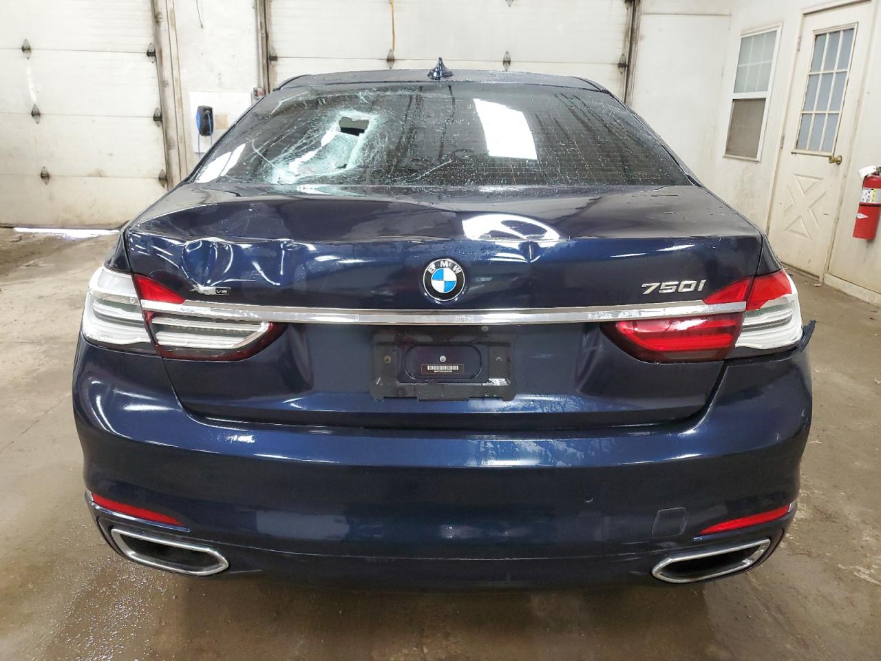 2018 BMW 750 xDrive