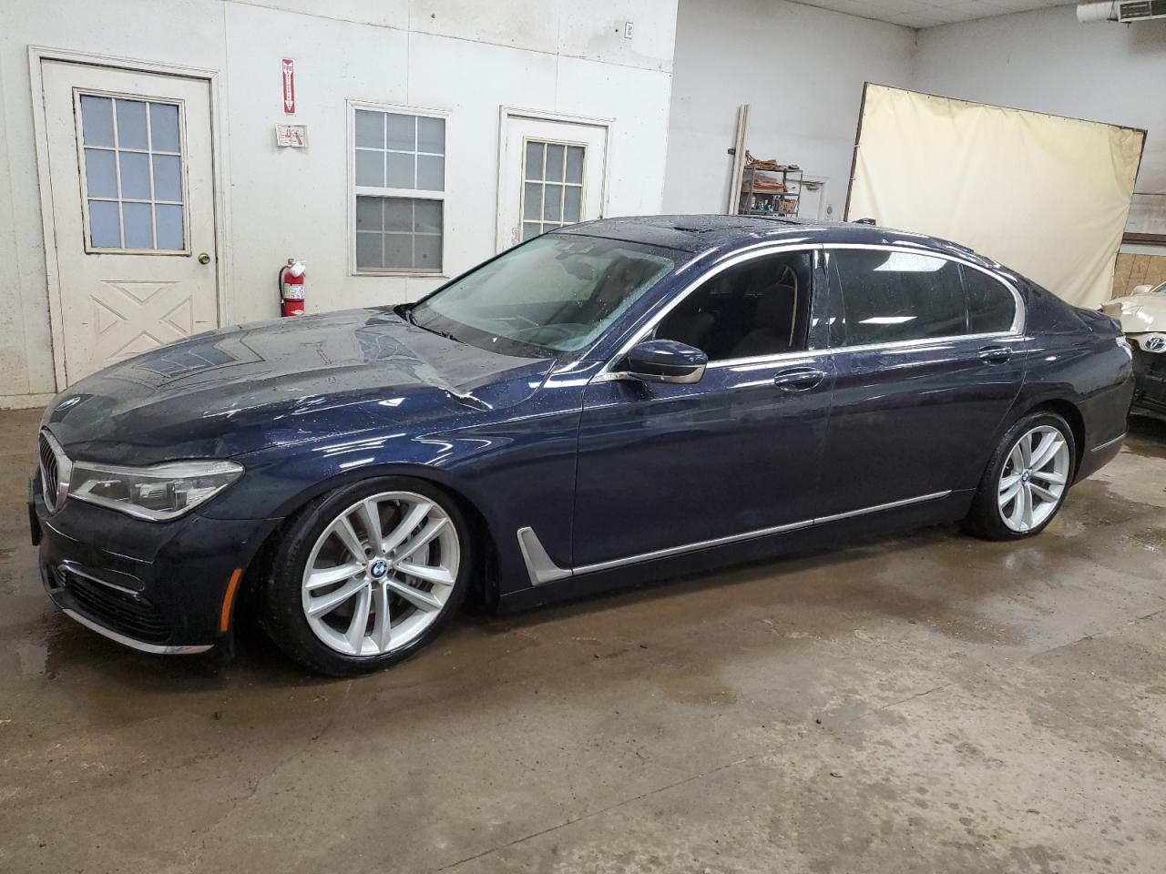 2018 BMW 750 xDrive