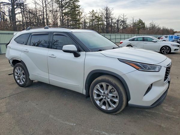 2022 TOYOTA HIGHLANDER