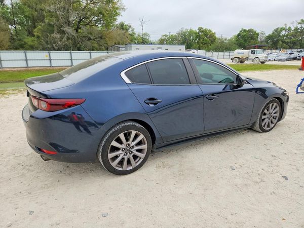 2022 MAZDA 3 Select Package