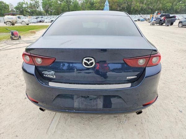 2022 MAZDA 3 Select Package