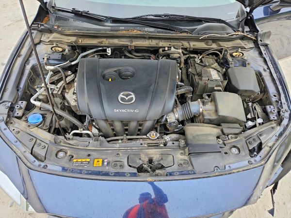 2022 MAZDA 3 Select Package