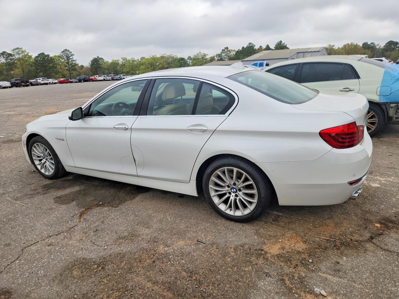 2016 BMW 528