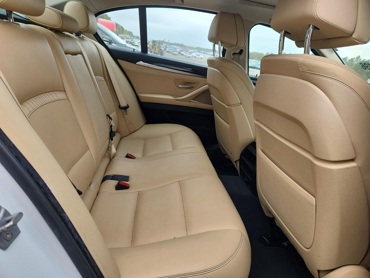 2016 BMW 528