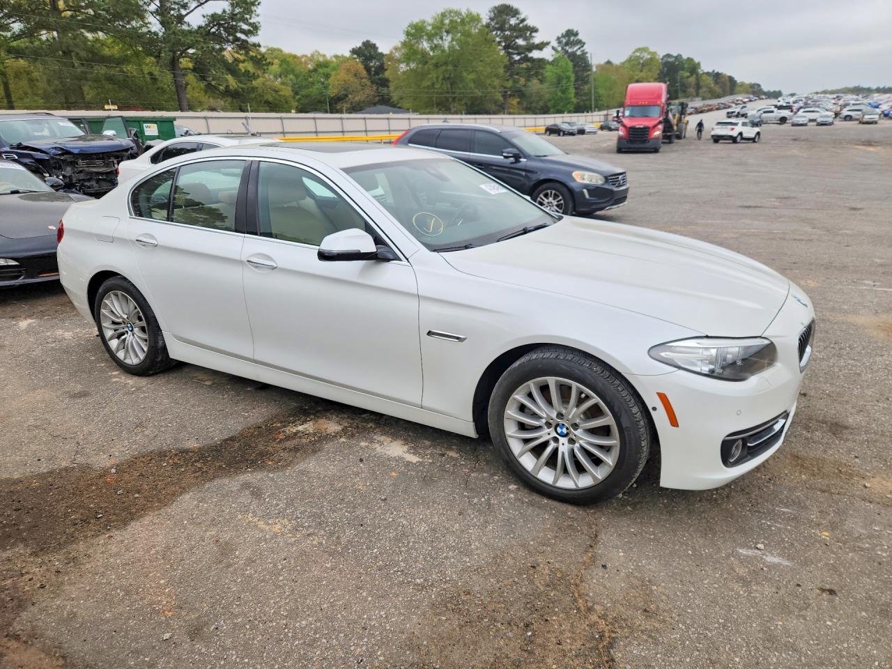 2016 BMW 528