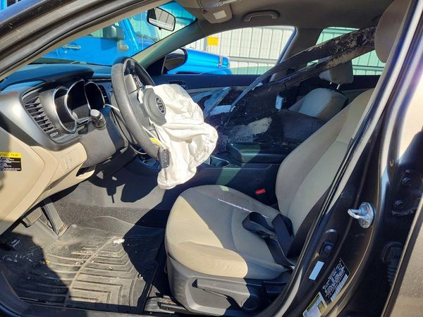 2014 KIA OPTIMA 2.4 LX STD/Conv