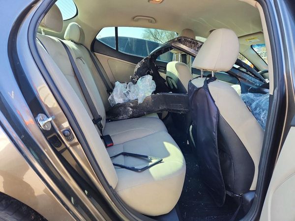 2014 KIA OPTIMA 2.4 LX STD/Conv